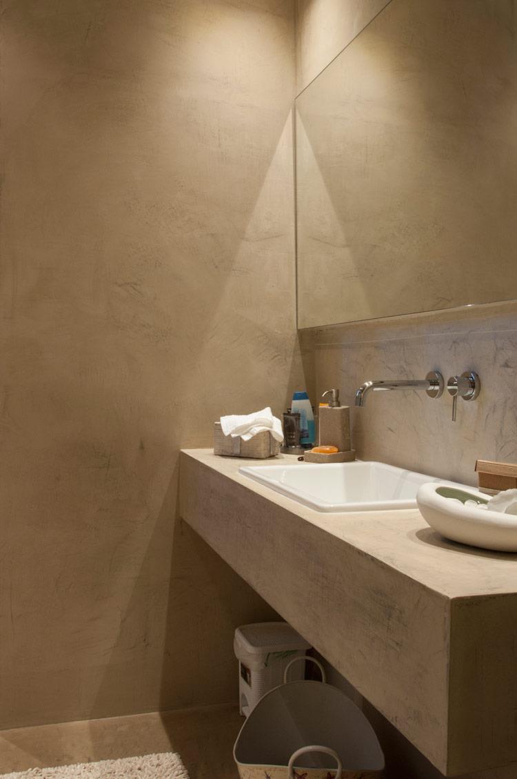 Volta mantovana: resine per interior design a parete, a pavimento ... Bagni in resina prezzi